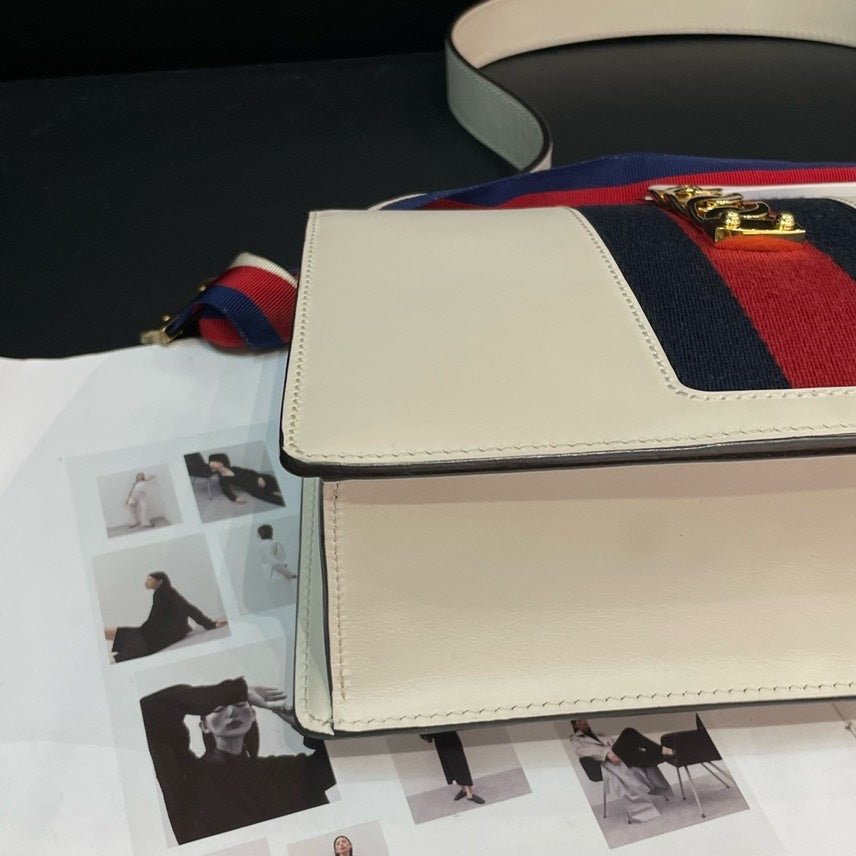 Gucci Sylvie Shoulder Bag Leather