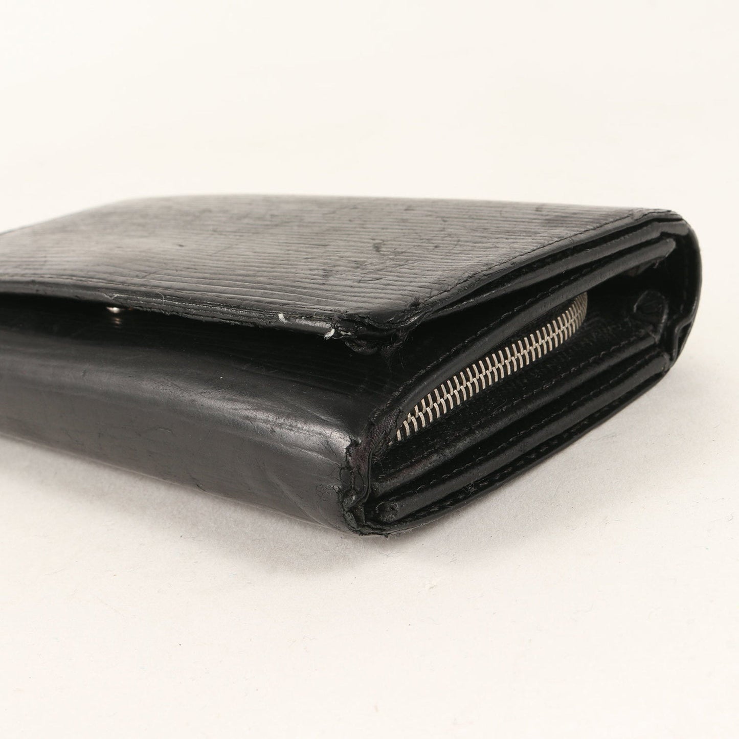 Louis Vuitton  Leather Wallet (Bi-Fold)