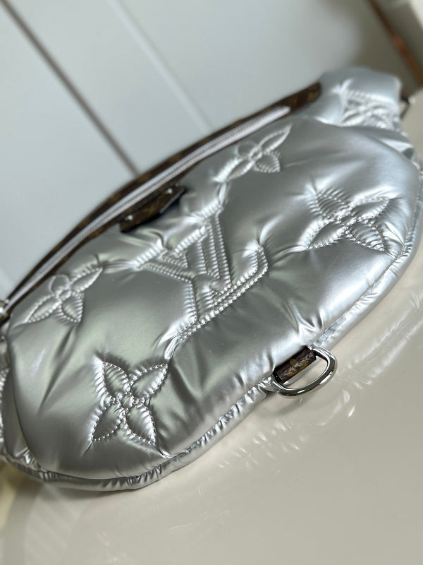 Alice Bags- Louis Vuittons  - 16107