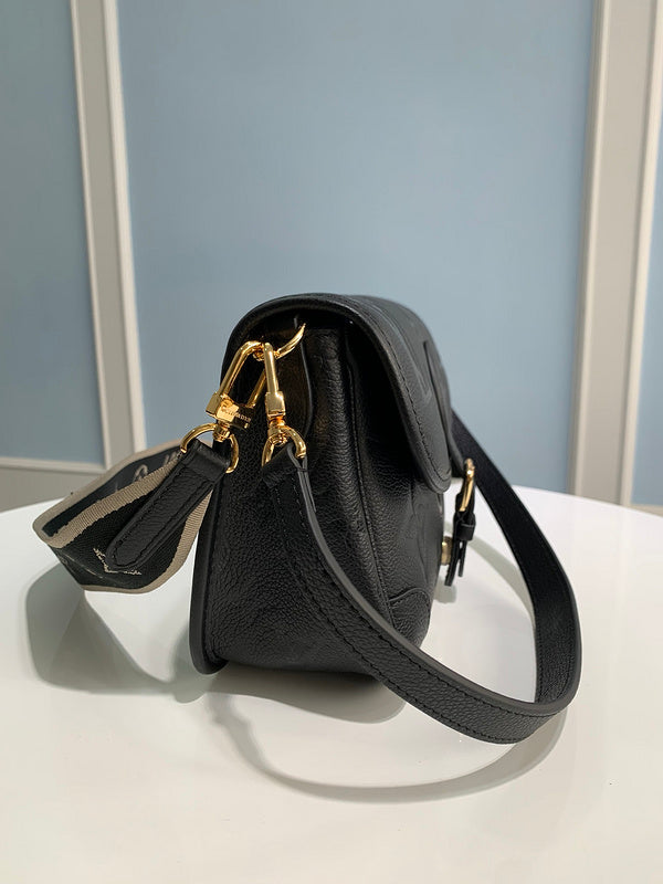 Alice bags - Louis Vuittons  - 15692