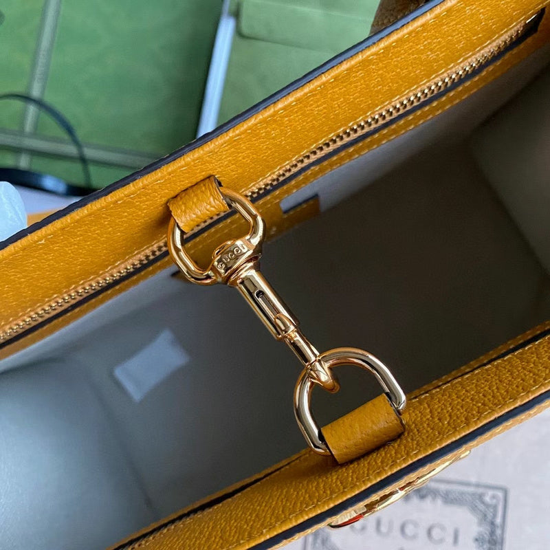 Gucci   Luxury Bags  976