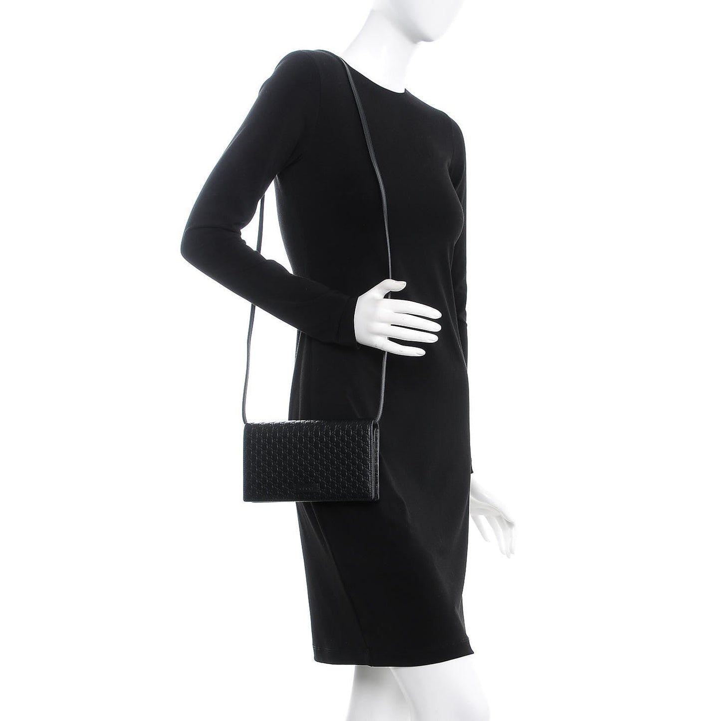 Gucci Microguccissima Leather Shoulder Bag in Black