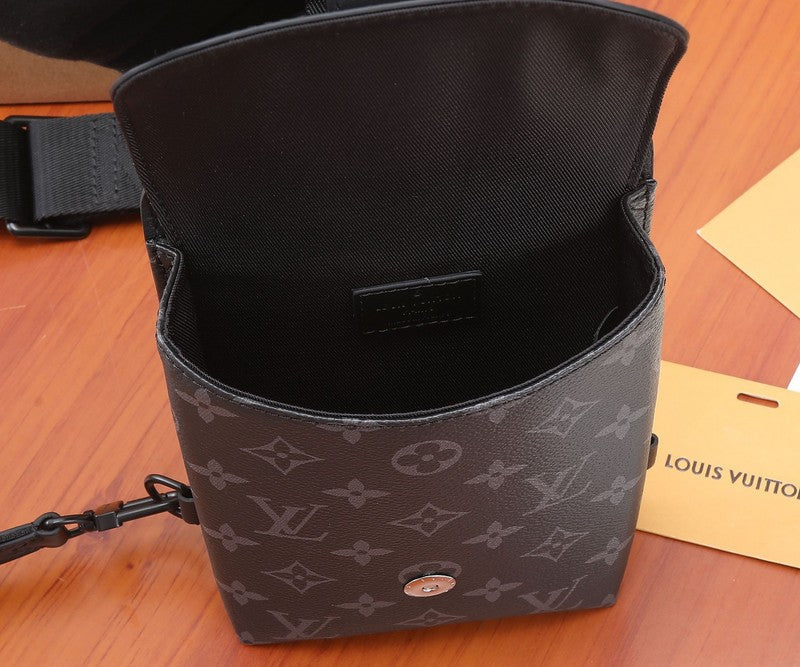 Alice Bags- Louis Vuittons  - 16521