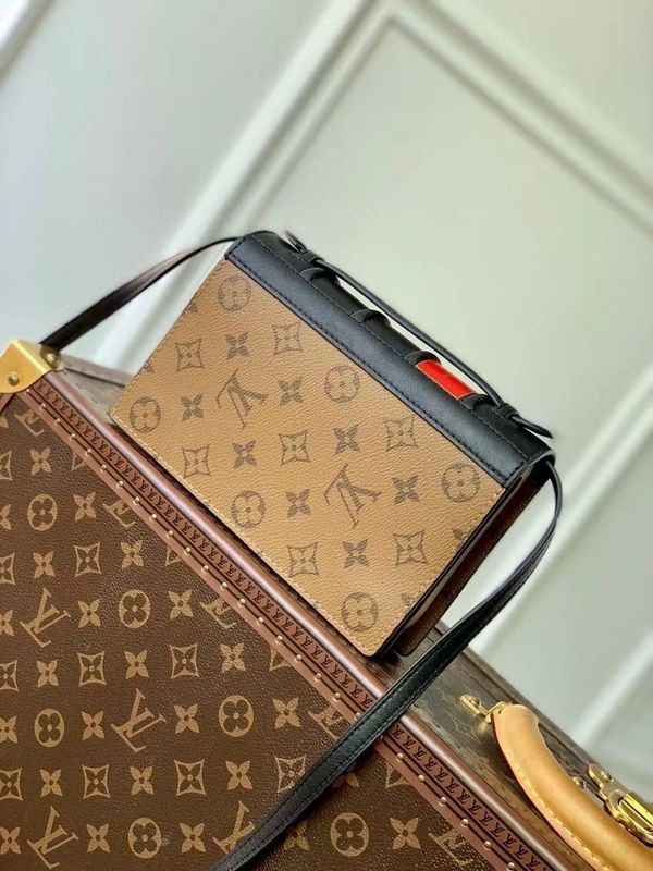 Alice Bags- Louis Vuittons  - 15972