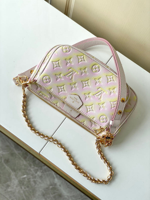 Alice Bags- Louis Vuittons  - 16441