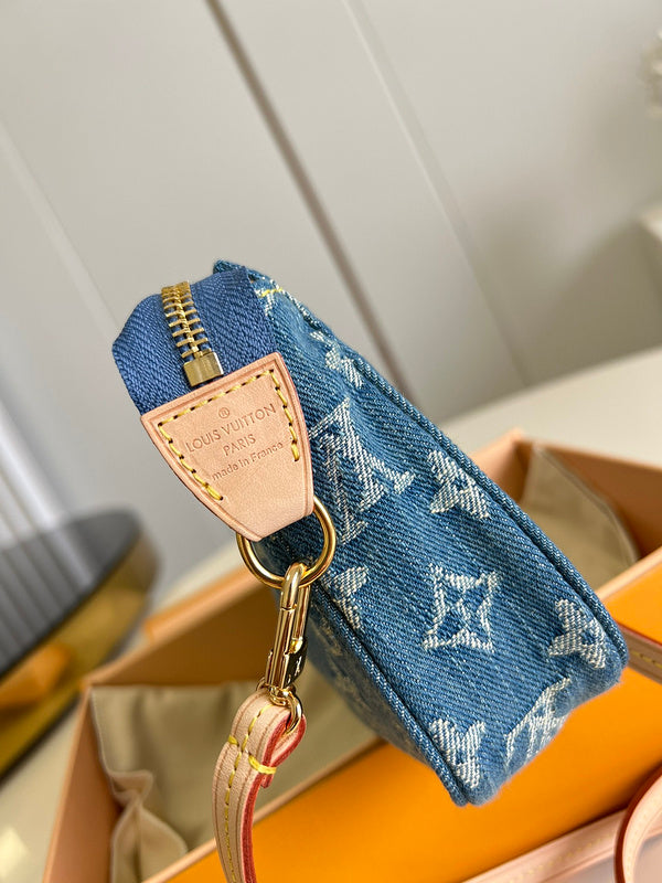 Alice Bags- Louis Vuittons  - 16227