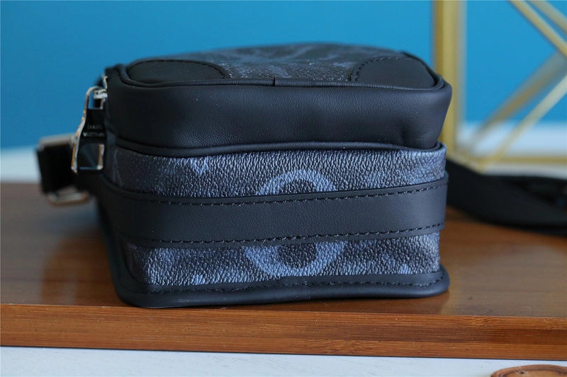 Alice bags - Louis Vuittons  - 10304