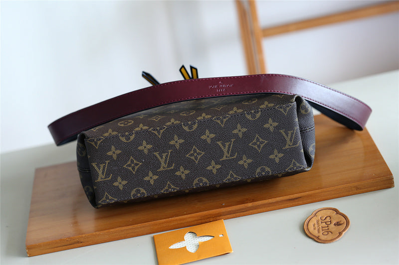 Alice bags - Louis Vuittons  - 7955