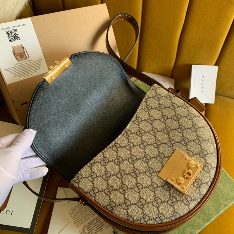 Gucci   Luxury Bags  1027