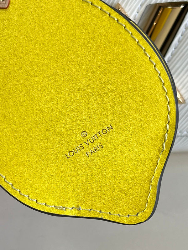 Alice Bags- Louis Vuittons  - 16428