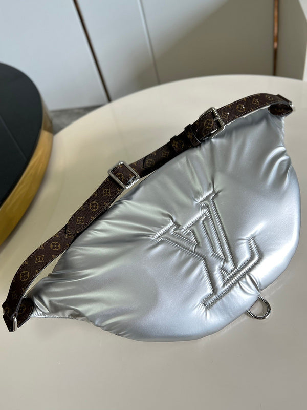 Alice Bags- Louis Vuittons  - 16107