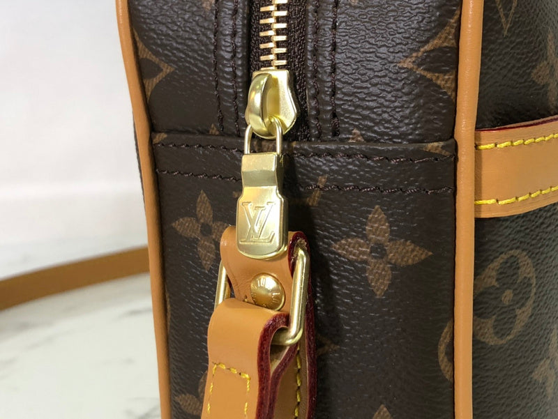 Alice Bags- Louis Vuittons  - 16034