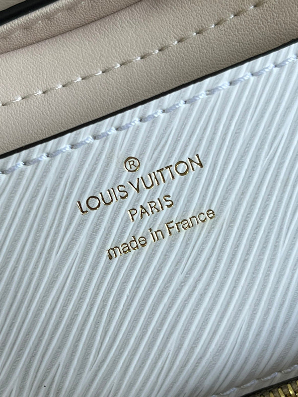 Alice Bags- Louis Vuittons  - 16428