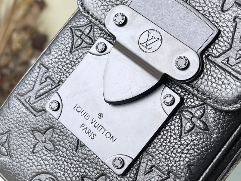 Alice Bags- Louis Vuittons  - 16484