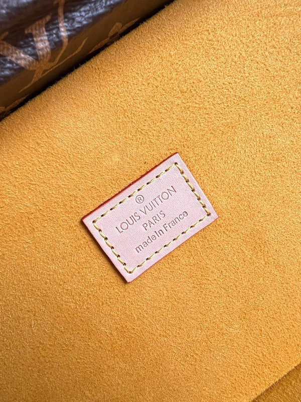 Alice Bags- Louis Vuittons  - 16224