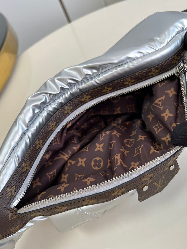 Alice Bags- Louis Vuittons  - 16107