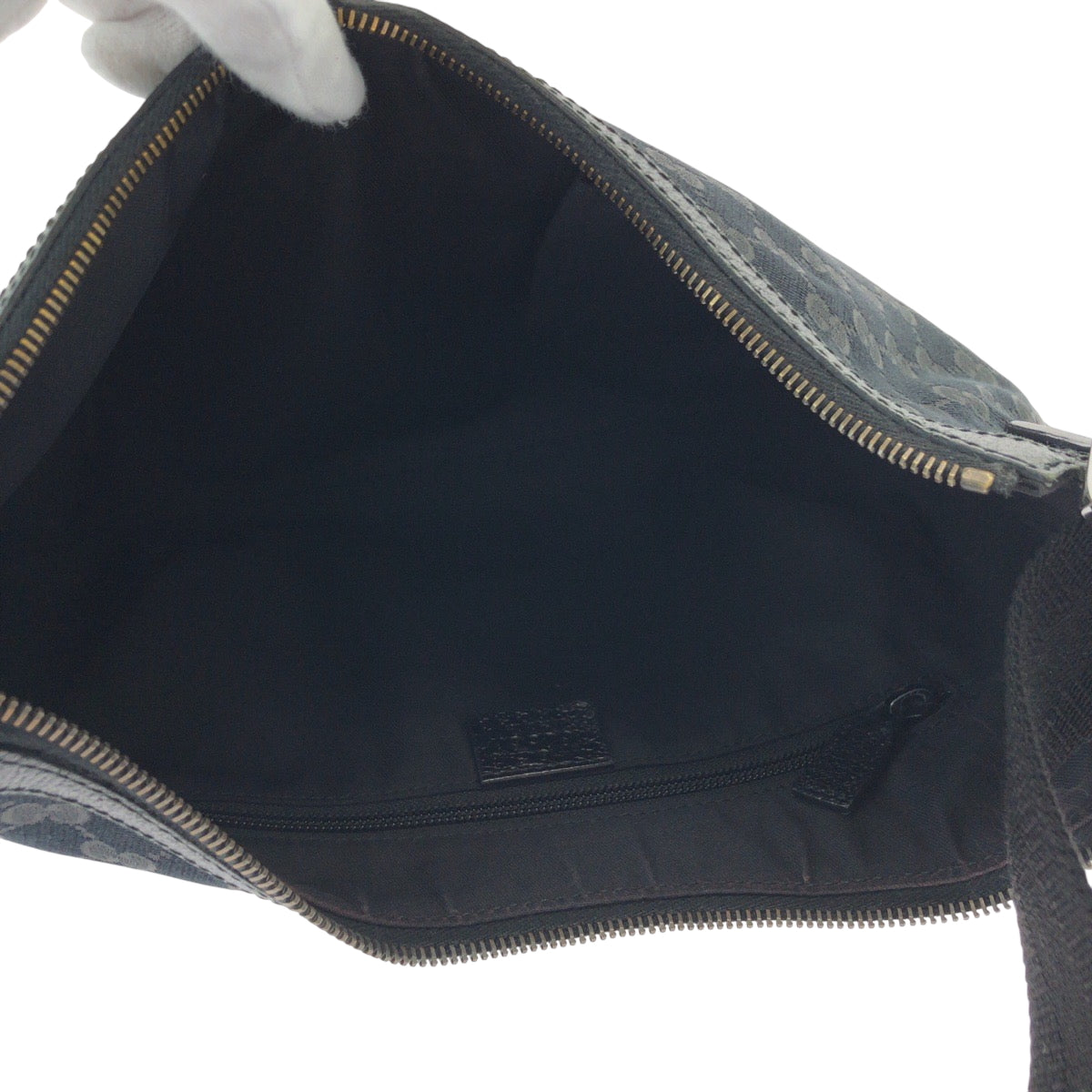 GUCCI Shoulder Bag 131092 GG canvas Black SilverMetal Shoulder Bag pochette Women Used