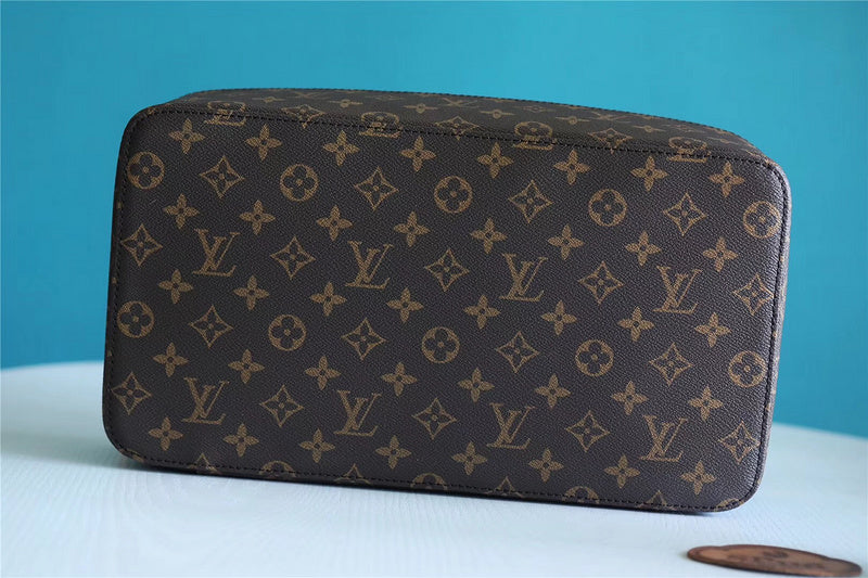 Alice bags - Louis Vuittons  - 9205