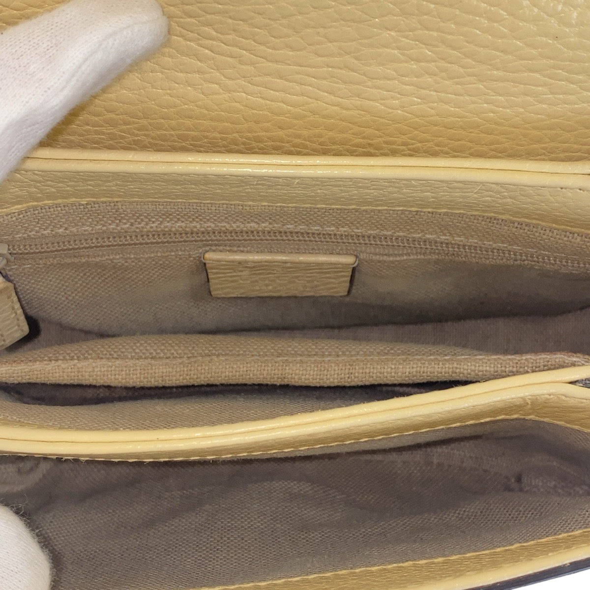 GUCCI Shoulder Bag 607720 leather Ivory Gold Metal Interlocking