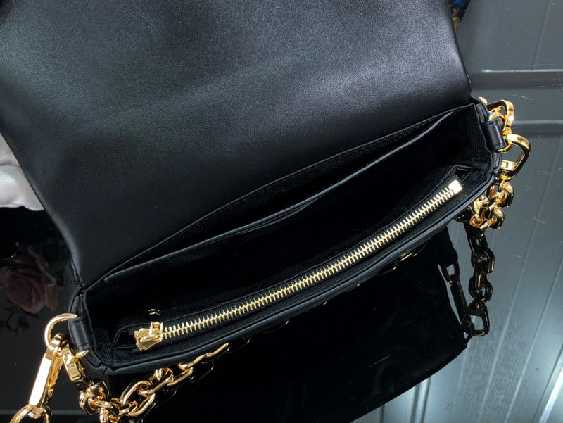 Alice Bags- Louis Vuittons  - 16735