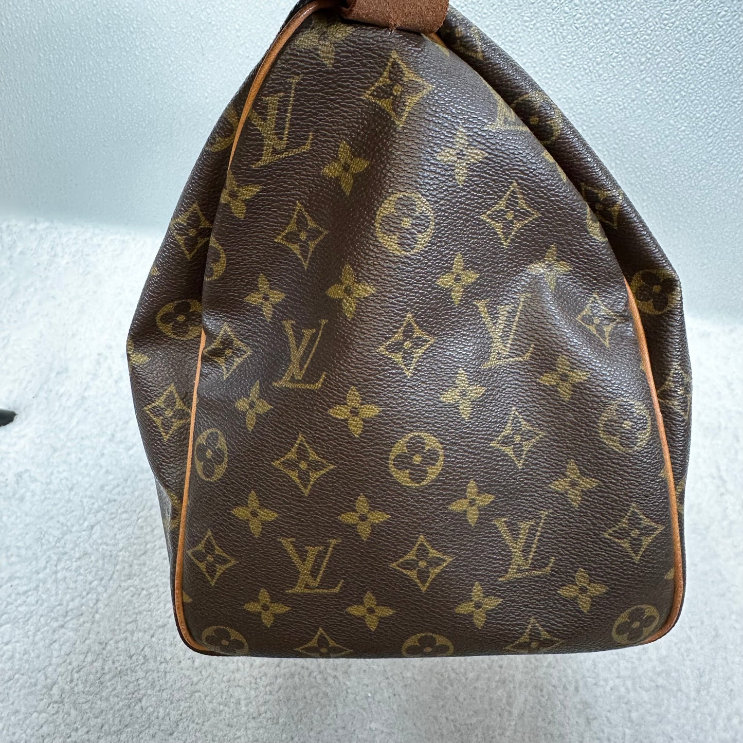 HandBag Luxury Designer Louis Vuitton Speedy 40, Size Large