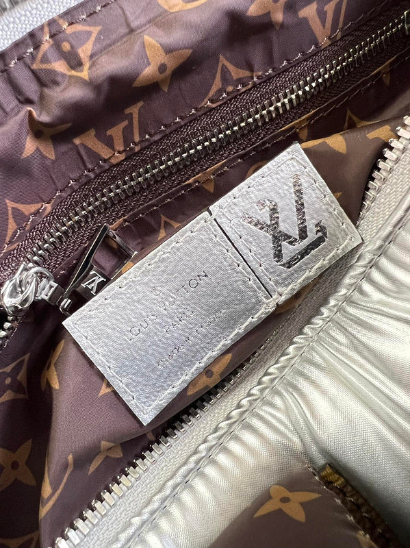 Alice Bags- Louis Vuittons  - 16103