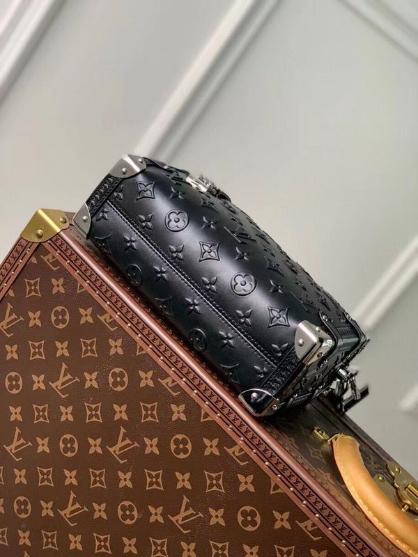 Alice Bags- Louis Vuittons  - 15958