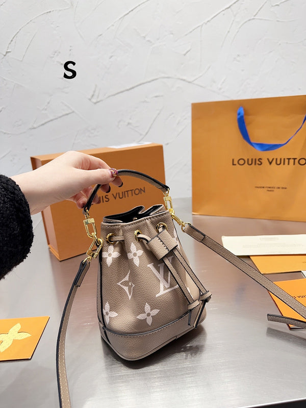 Alice bags - Louis Vuittons  - 15134
