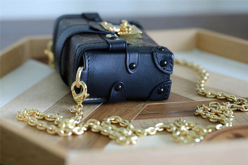 Alice bags - Louis Vuittons  - 9322