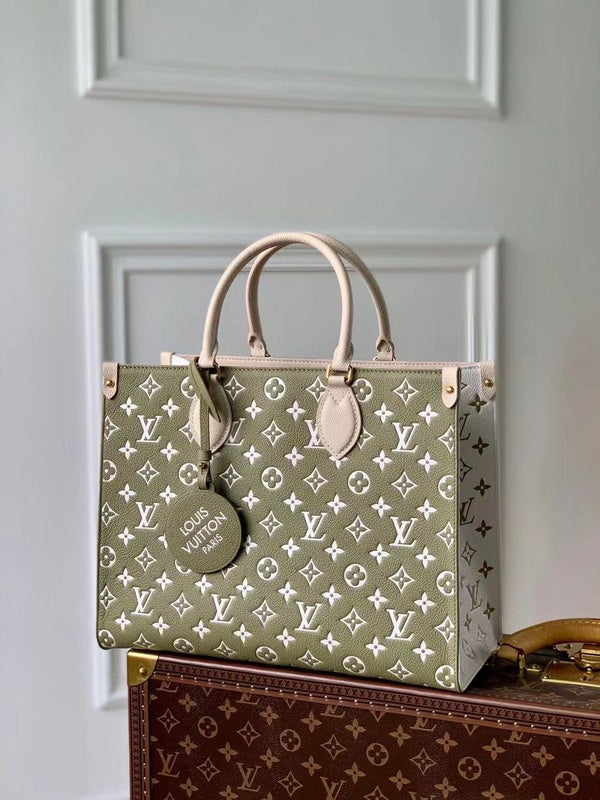 Alice Bags- Louis Vuittons  - 16613