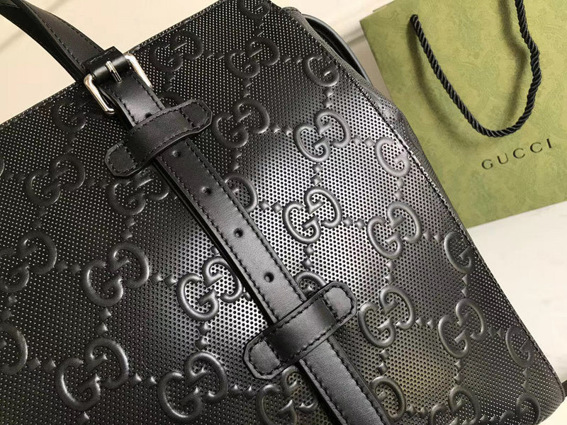 Gucci   Luxury Bags  1064