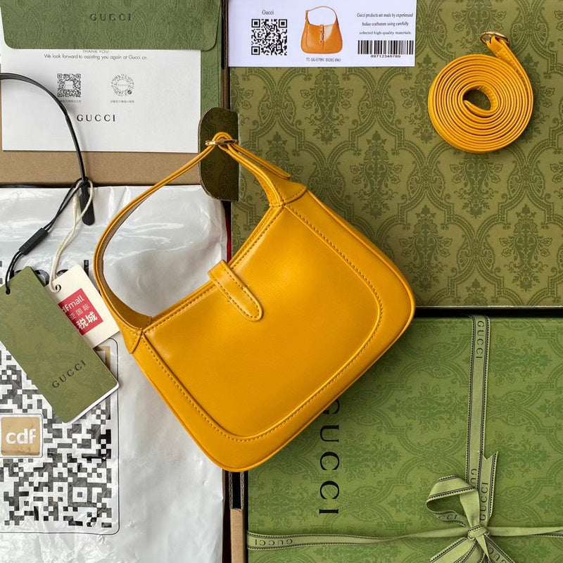 Gucci   Luxury Bags  1033