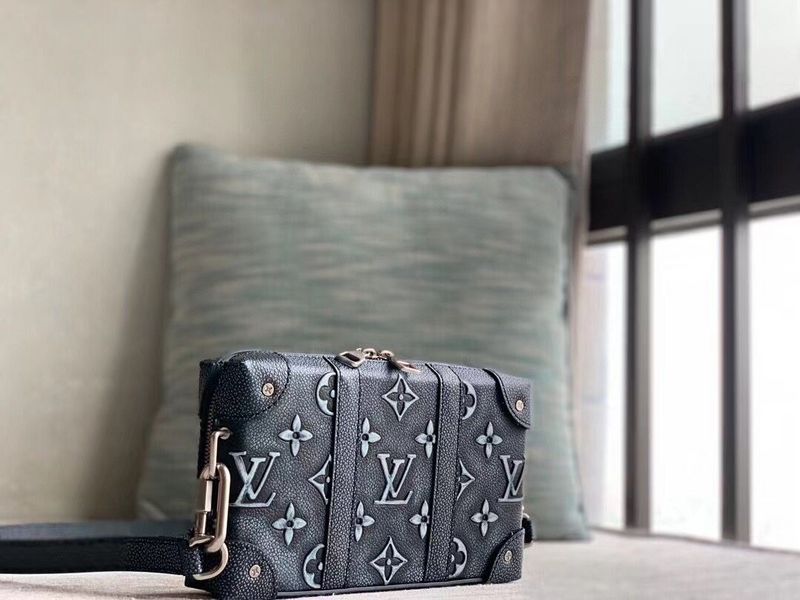 Alice  Bags- Louis Vuittons  - 15935