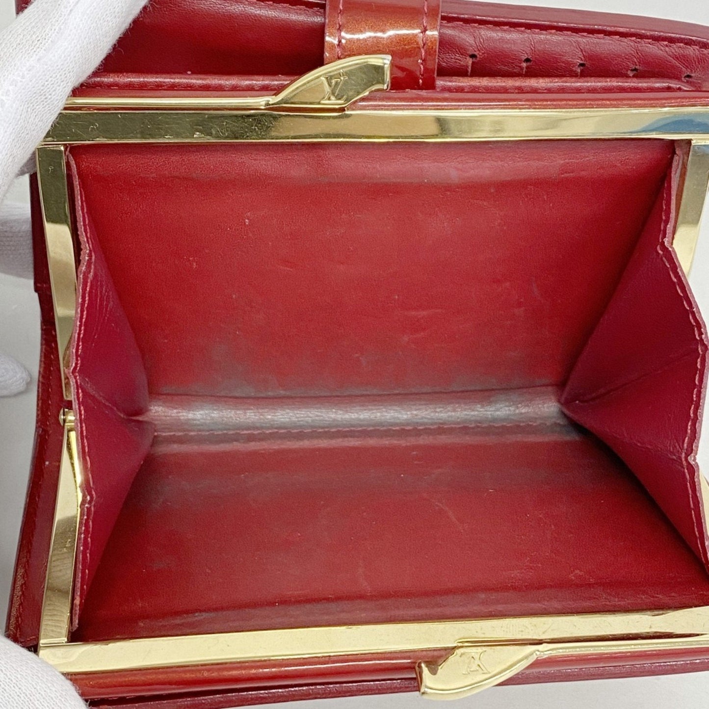 Louis Vuitton  Wallet (Bi-Fold)