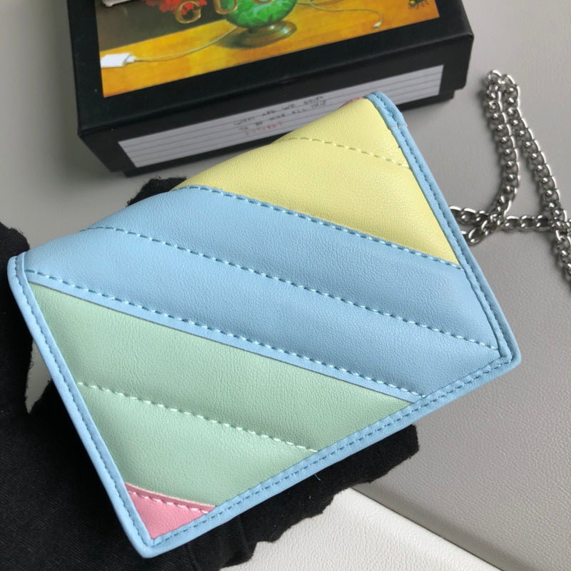 Gucci   Luxury Bags  1372
