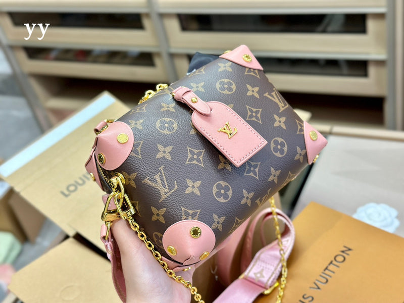 Alice bags - Louis Vuittons  - 14995