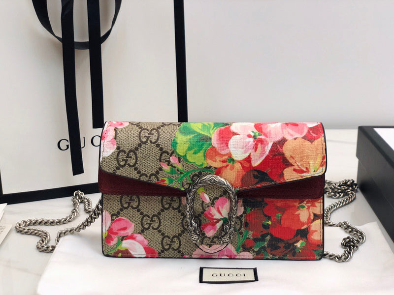 Gucci   Luxury Bags  1162
