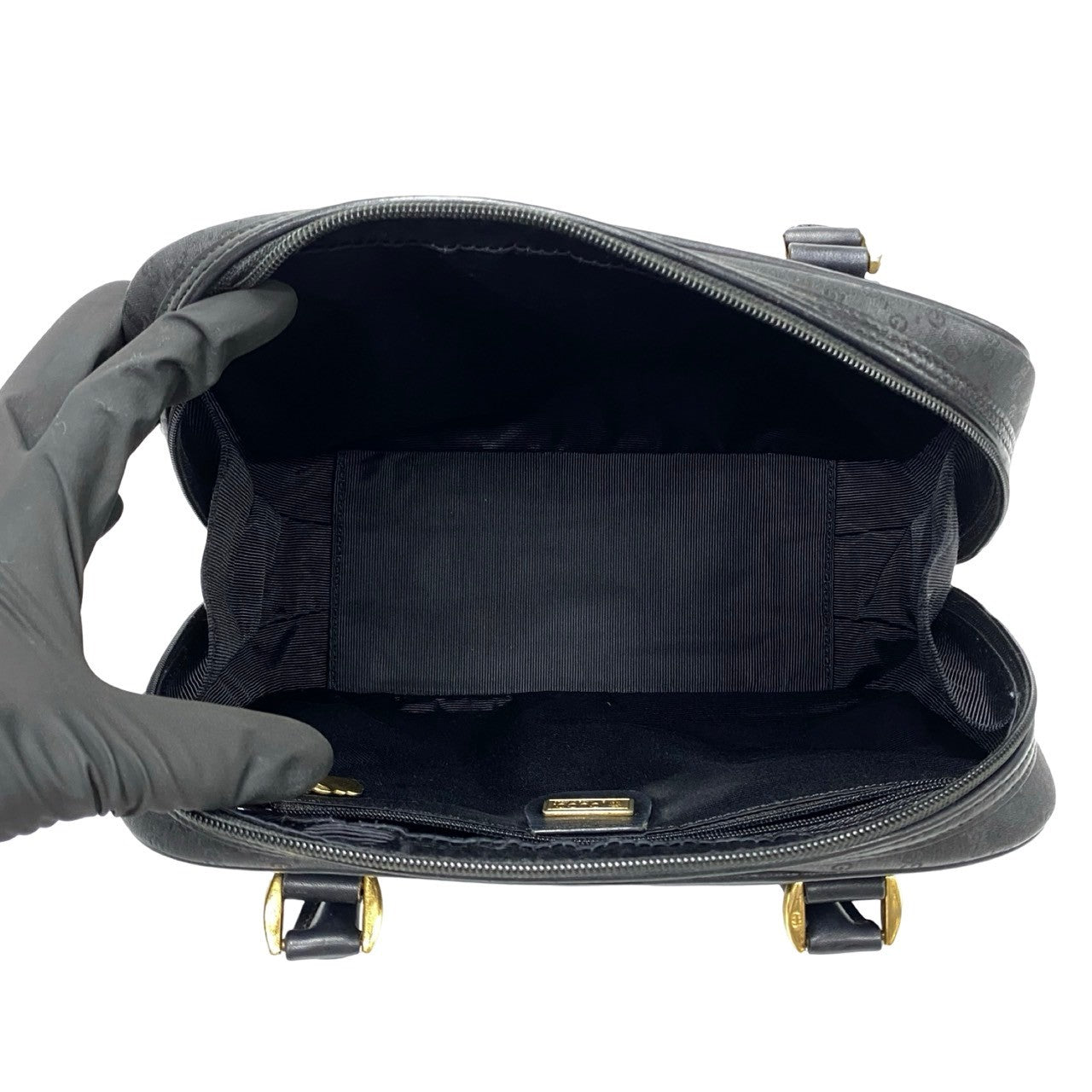 GUCCI Handbag leather black