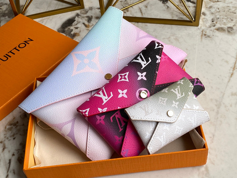 Alice Bags- Louis Vuittons  - 16739