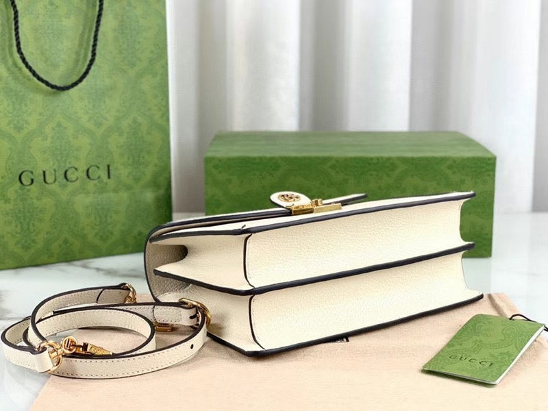 Gucci   Luxury Bags  1007