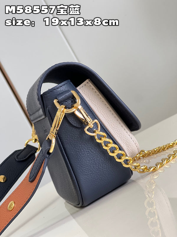 Alice bags - Louis Vuittons  - 15606