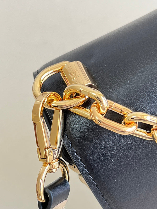 Alice Bags- Louis Vuittons  - 16541