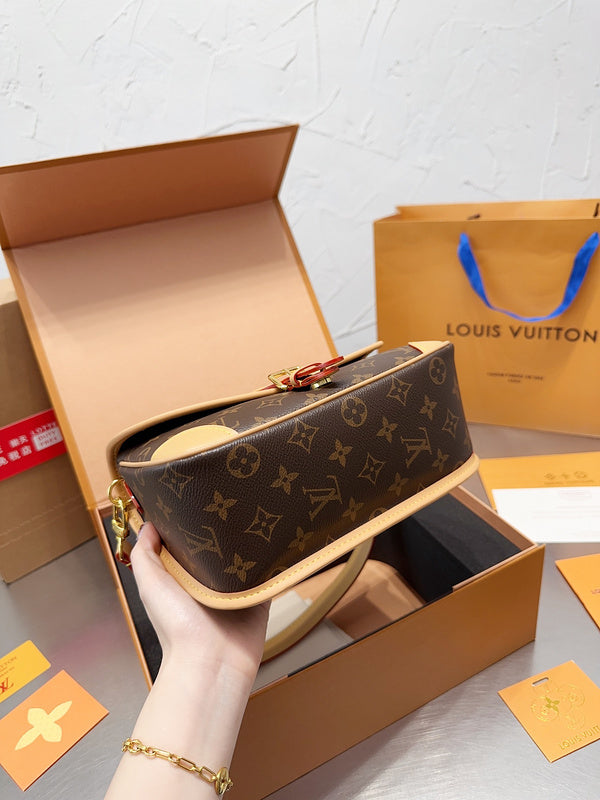 Alice bags - Louis Vuittons  - 15020