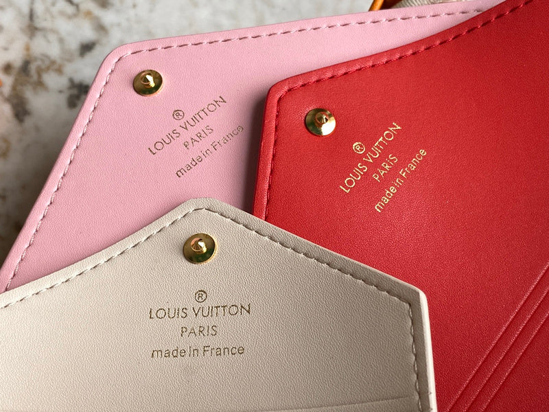 Alice Bags- Louis Vuittons  - 16739