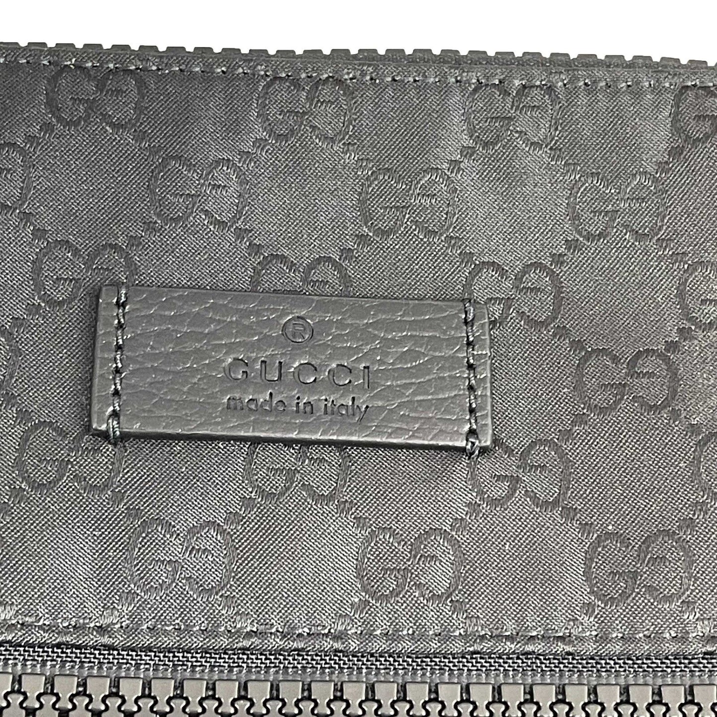 GUCCI New w/o Tags  Front Zip Flat Messenger Crossbody Bag