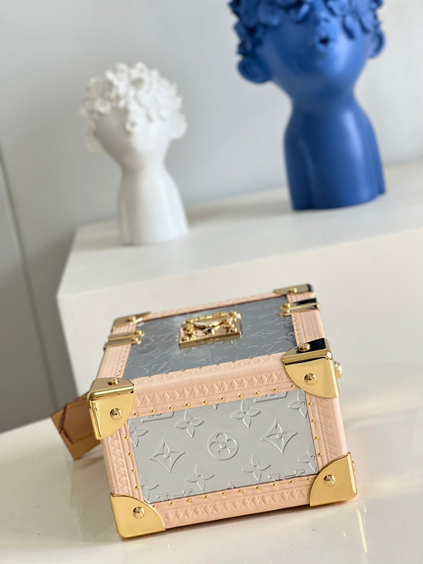 Alice Bags- Louis Vuittons  - 16538