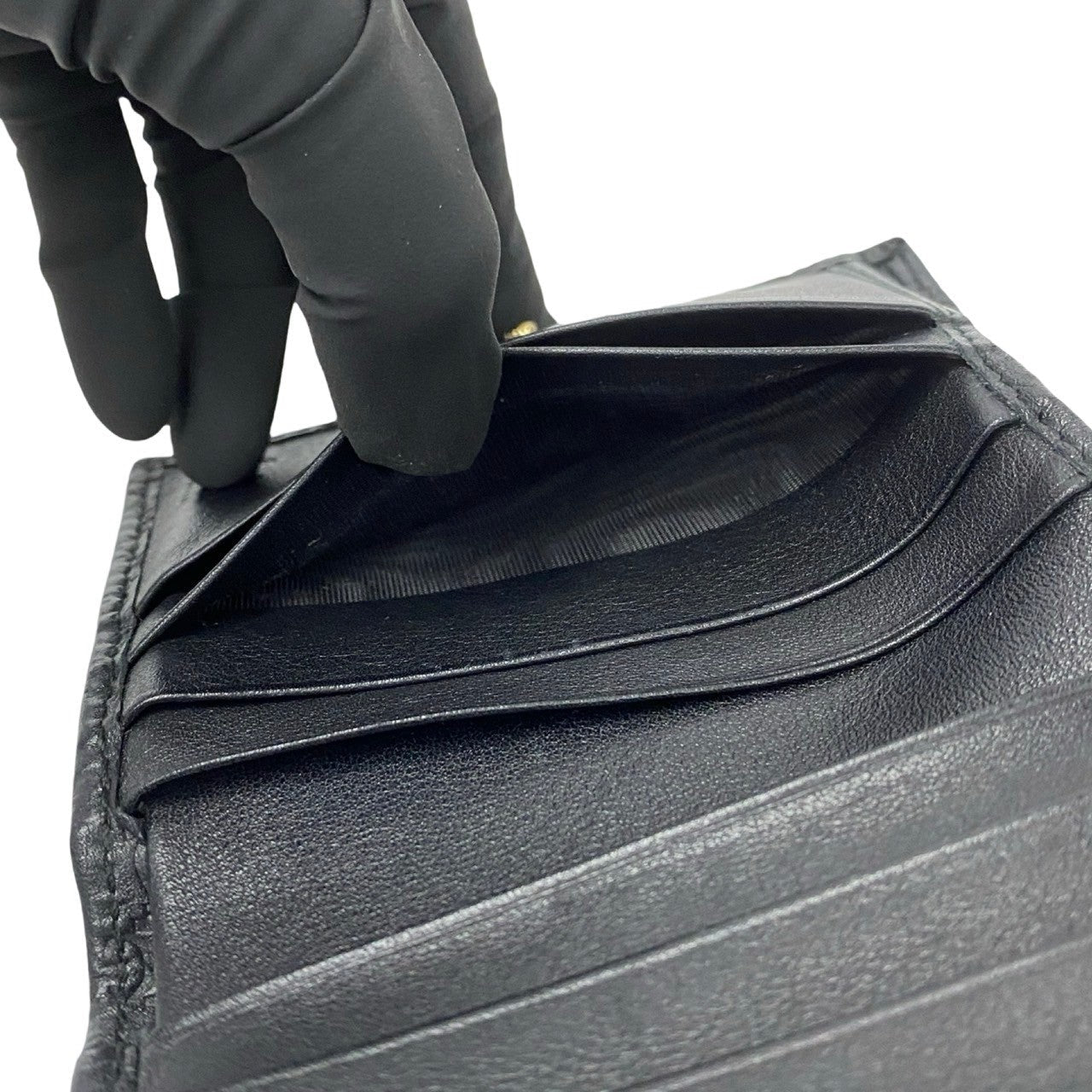 GUCCI Bifold Wallet leather black Guccisima