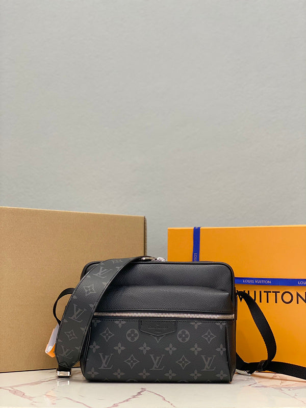 Alice Bags- Louis Vuittons  - 16243