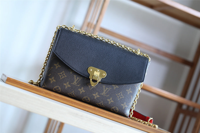 Alice bags - Louis Vuittons  - 7827