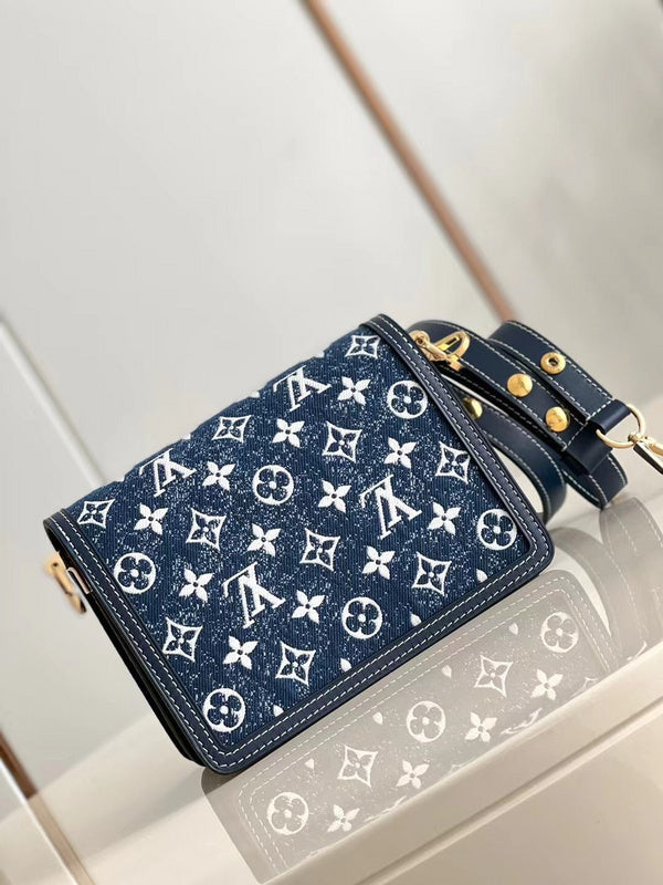 Alice Bags- Louis Vuittons  - 16498